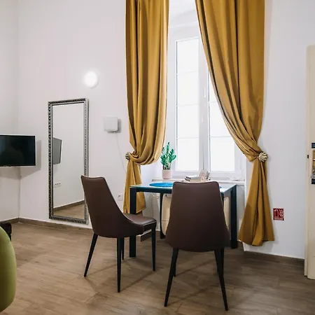 Apartment Art Deco Cozy By Duhomes